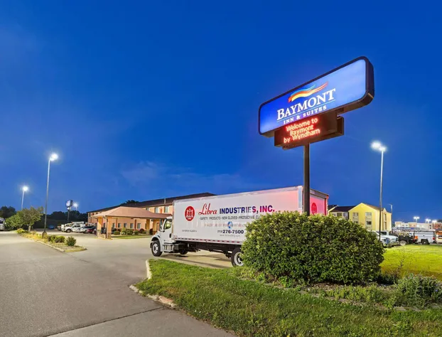 Baymont by Wyndham Waterloo hotel detail image 4