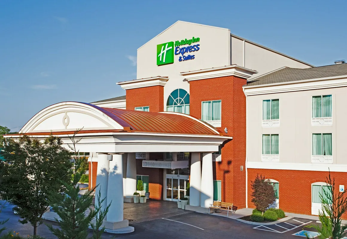 Holiday Inn Express & Suites Lenoir Cty by IHG hotel hero