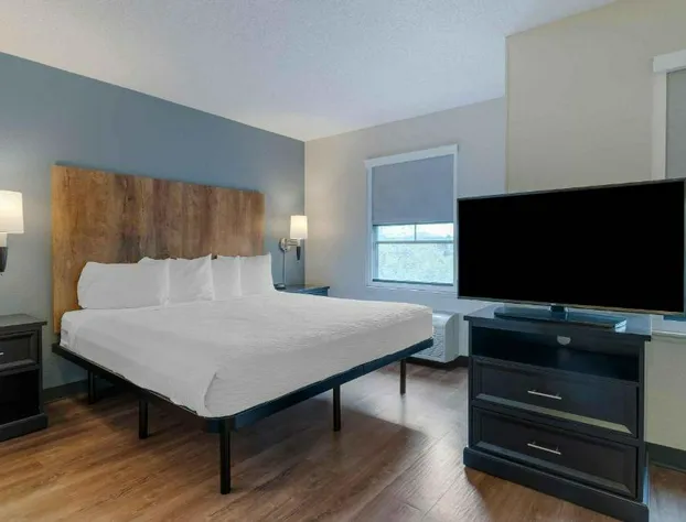 Extended Stay America Suites Los Angeles Burbank Airport hotel detail image 3