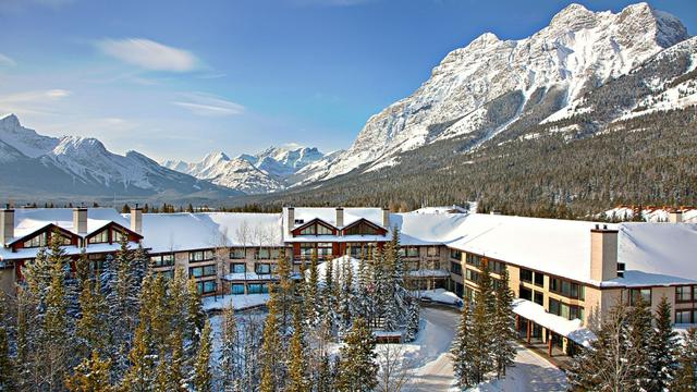 Kananaskis Mountain Lodge, Autograph Collection hotel detail image 2