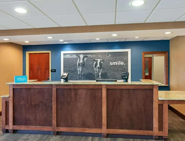 Hampton Inn & Suites Madisonville hotel detail image 4