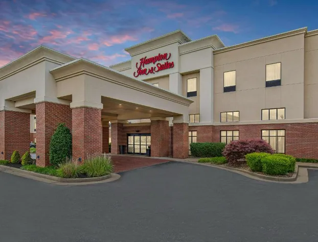 Hampton Inn & Suites Madisonville hotel detail image 1