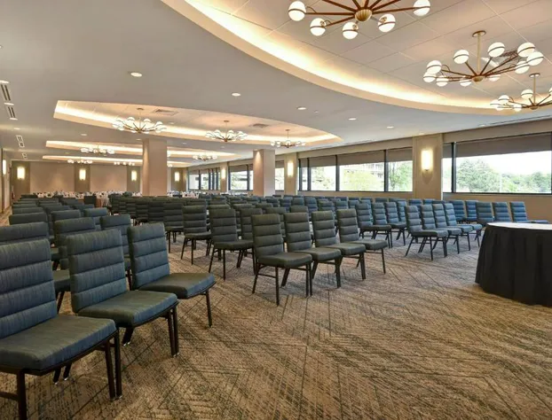 Four Points by Sheraton Boston Newton hotel detail image 4