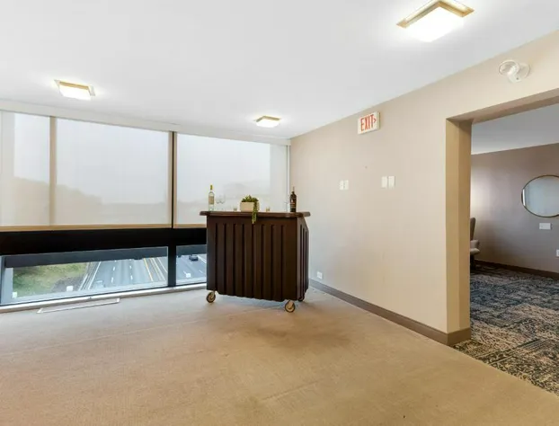 Four Points by Sheraton Boston Newton hotel detail image 2