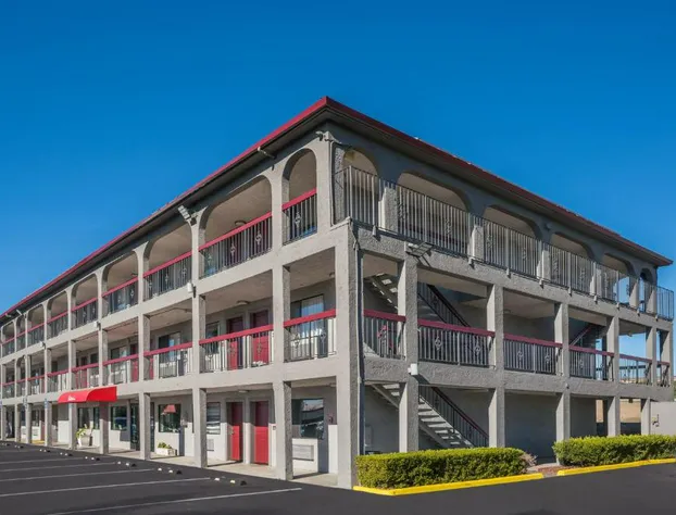 Red Roof Inn Stockton hotel detail image 3