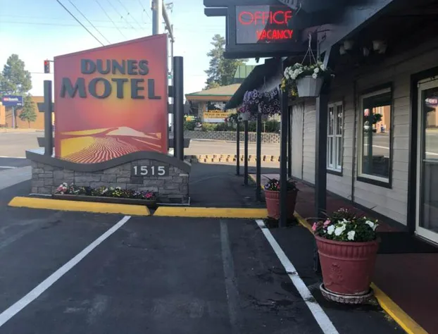 Dunes Motel hotel detail image 2