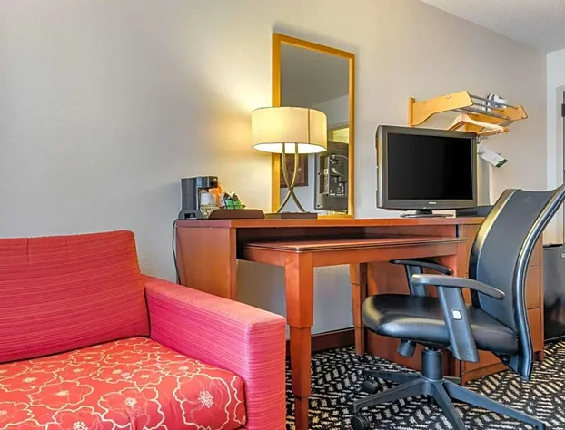 Quality Inn Falconer - Jamestown hotel detail image 3