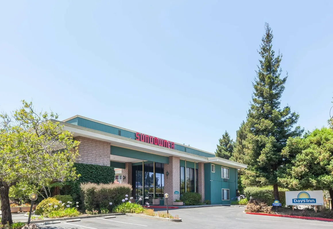 Days Inn & Suites by Wyndham Sunnyvale hotel hero