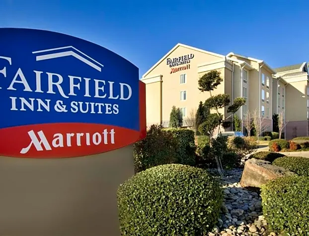 Fairfield Inn & Suites by Marriott Waco North hotel detail image 1