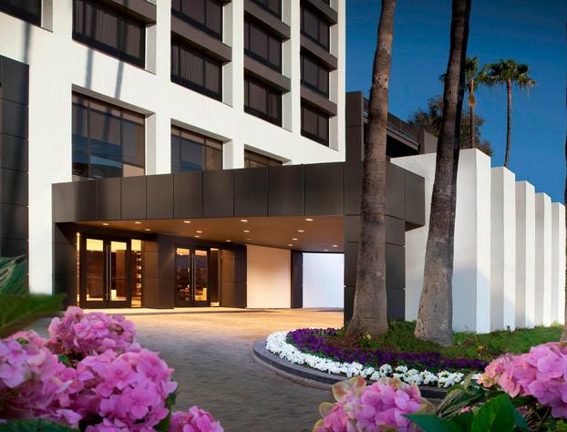 Beverly Hills Marriott hotel detail image 2