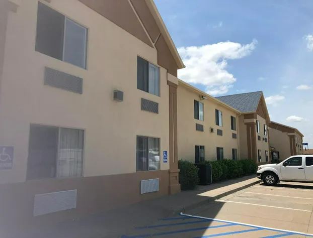 Quality Inn Dodge City hotel detail image 1