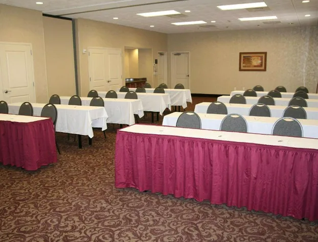 Hampton Inn & Suites Chesapeake-Battlefield Blvd. hotel detail image 3