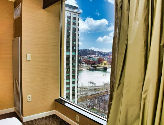 Wyndham Grand Pittsburgh Downtown hotel detail image 1