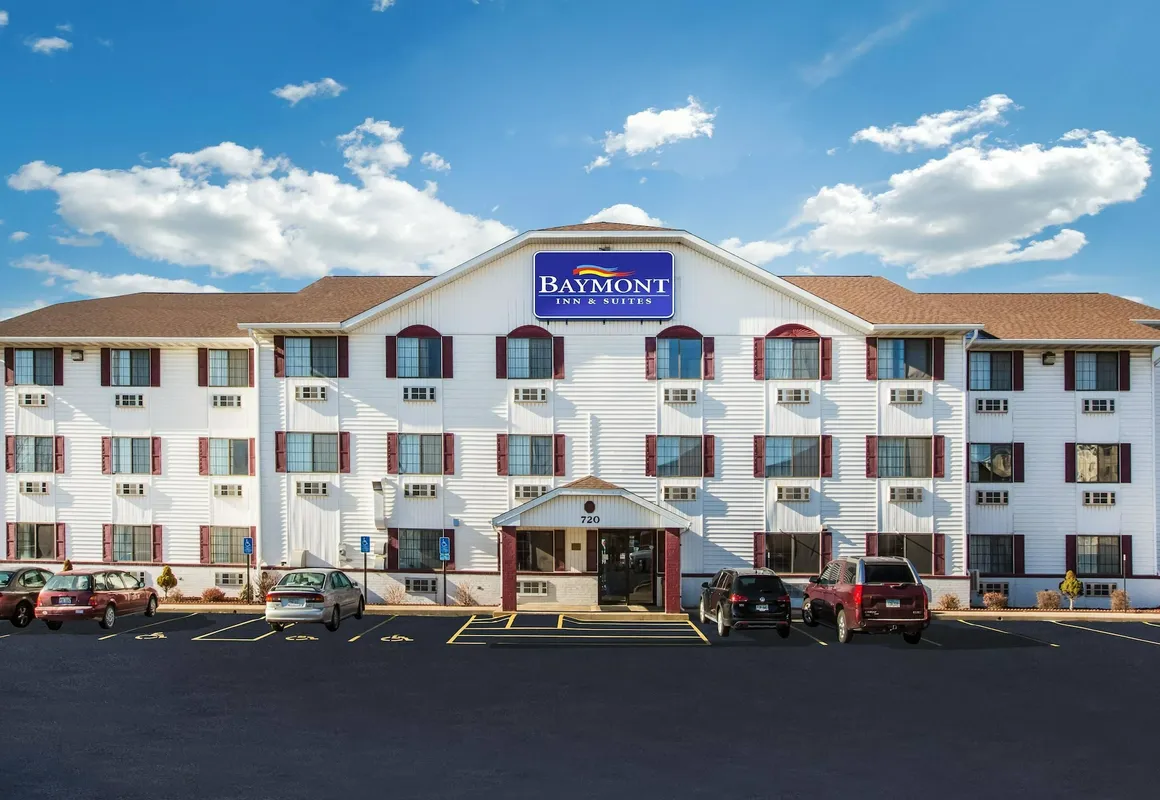 Baymont by Wyndham Cedar Rapids hotel hero