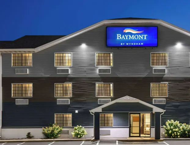 Baymont by Wyndham Cedar Rapids hotel detail image 1