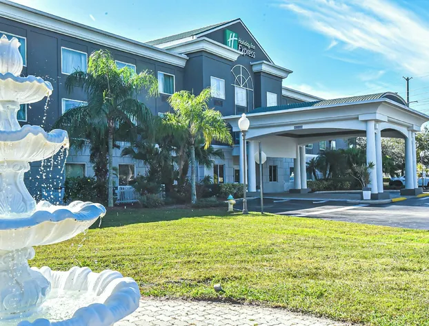 Holiday Inn Express & Suites Cocoa by IHG hotel detail image 1