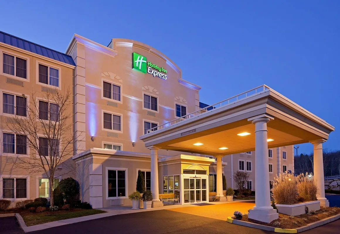 Holiday Inn Express Boston - Milford by IHG hotel hero