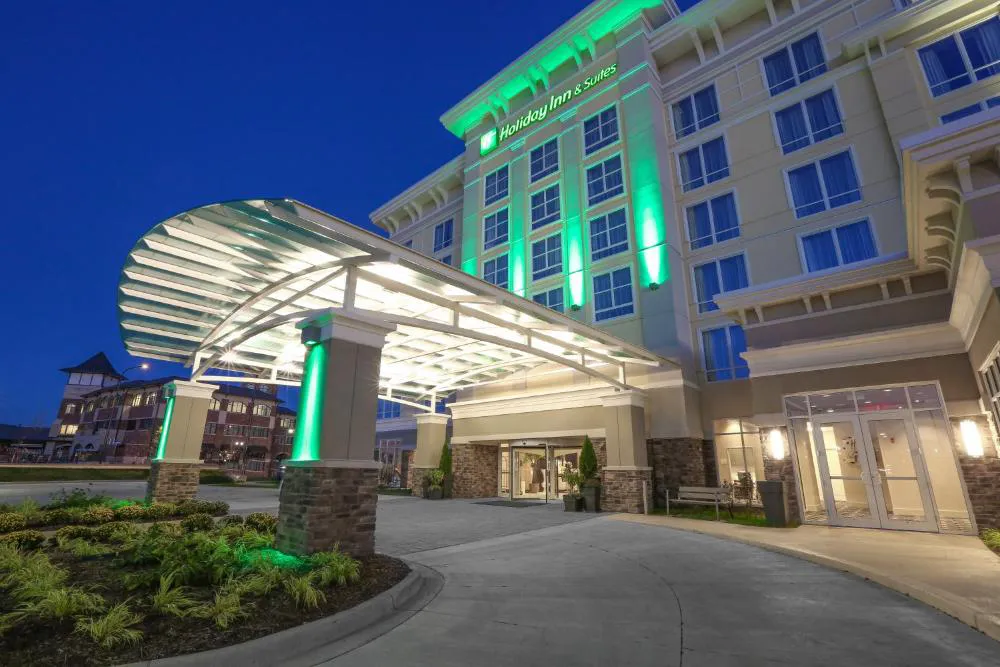 Holiday Inn Hotel & Suites East Peoria by IHG hotel hero