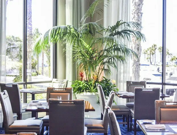 Sheraton San Diego Resort hotel detail image 2