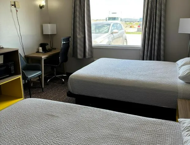 Days Inn by Wyndham West Branch Iowa City Area hotel detail image 3