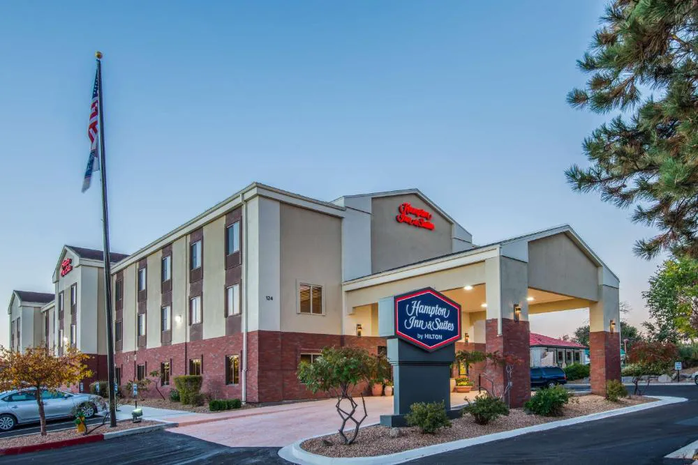 Hampton Inn & Suites Los Alamos White Rock hotel hero