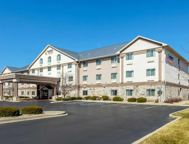 Comfort Suites Stevensville - St. Joseph hotel detail image 1