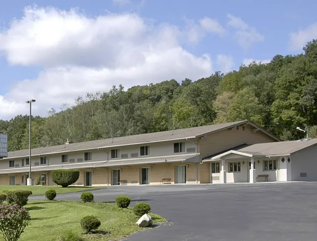 Knights Inn Franklin, PA hotel detail image 2