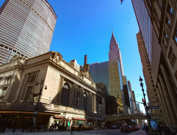 The Iroquois New York hotel detail image 2