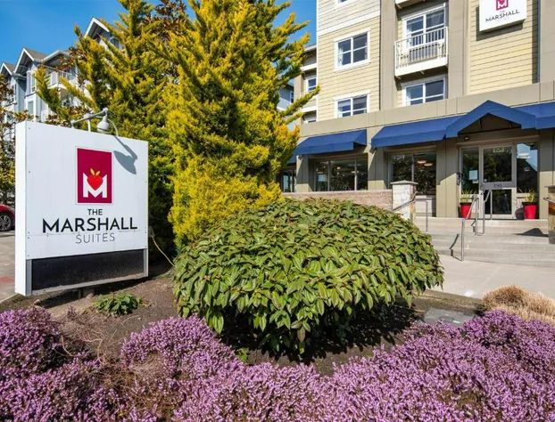 Marshall Suites Bainbridge Island, SureStay Collection by BW hotel detail image 1