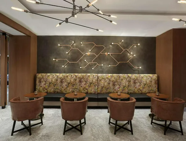 Hyatt Regency Newport Beach West hotel detail image 4