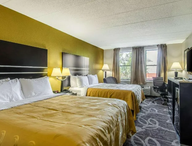 La Casa Inn & Suites - Middleboro hotel detail image 3