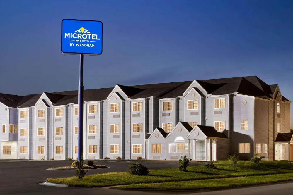 Microtel Inn & Suites by Wyndham Lincoln hotel hero