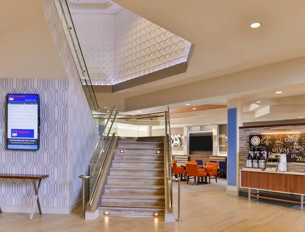 Holiday Inn Express & Suites Elk Grove Central - Hwy 99 by IHG hotel detail image 2