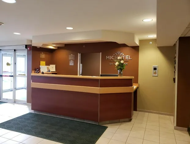 Microtel Inn & Suites by Wyndham Dover hotel detail image 2