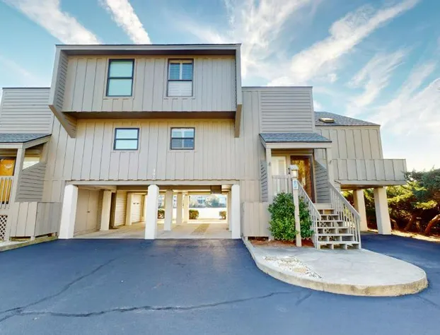 Litchfield Beach & Golf Resort hotel detail image 2