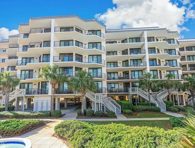 Litchfield Beach & Golf Resort hotel detail image 3