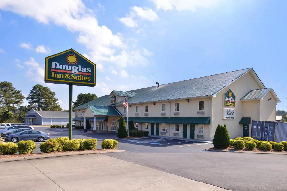 Douglas Inn And Suites hotel hero