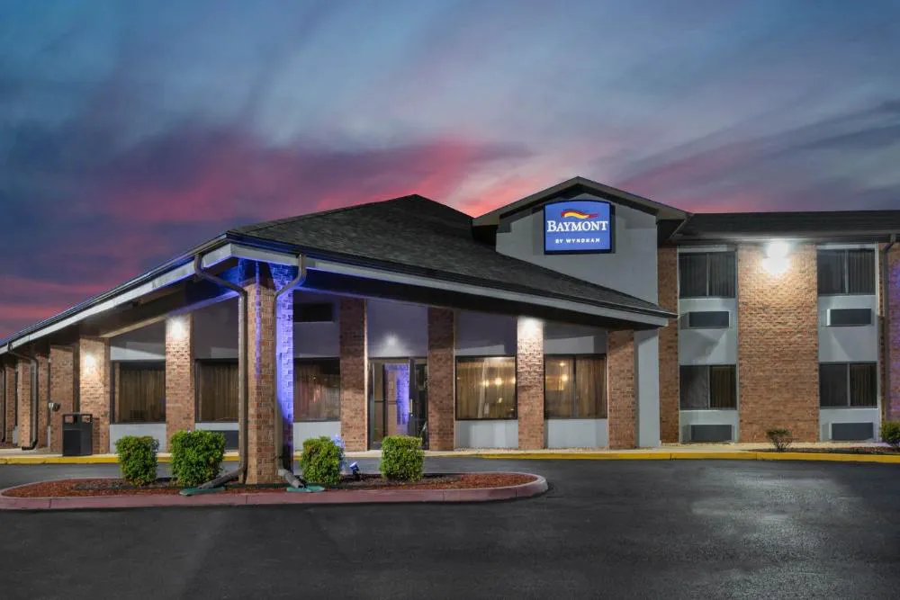 Baymont by Wyndham Tupelo hotel hero