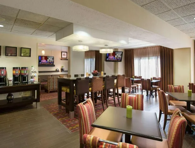 Hampton Inn Gainesville hotel detail image 2