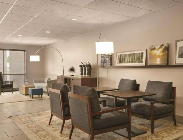 Country Inn & Suites by Radisson, Port Clinton, OH hotel detail image 3