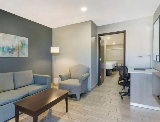 Best Western Plus Edinburg Inn & Suites hotel detail image 1