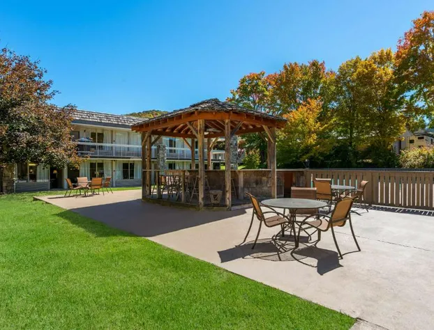 The Lodge at Banner Elk hotel detail image 2