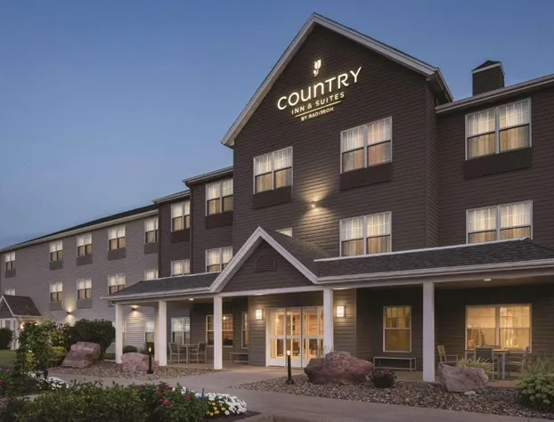 Country Inn & Suites by Radisson, Pella, IA hotel detail image 1