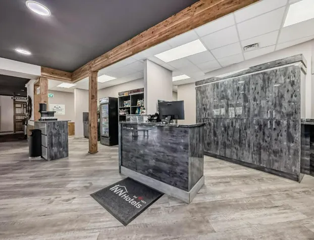 Invermere Inn hotel detail image 4