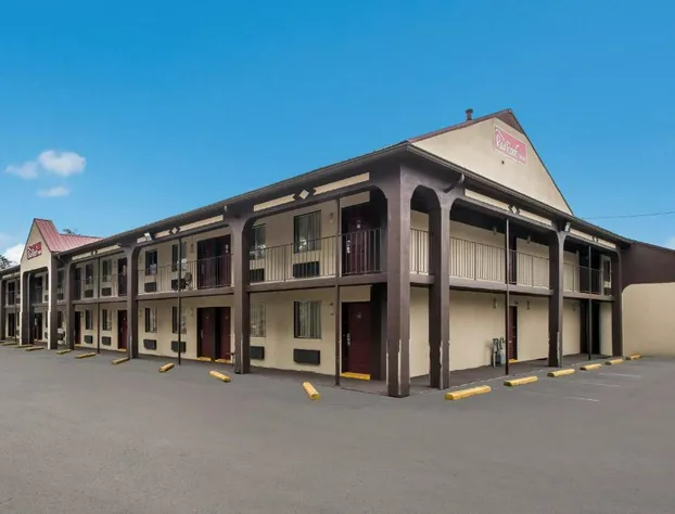 Red Roof Inn Crossville hotel detail image 4