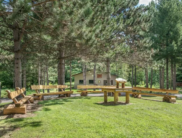 Super 8 by Wyndham Phillips hotel detail image 3