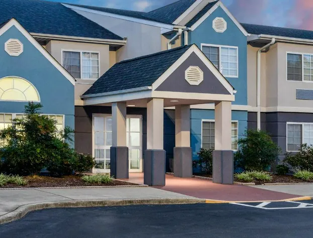 Microtel Inn & Suites by Wyndham Burlington hotel detail image 1