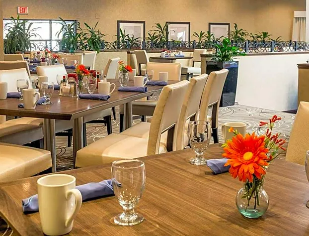 DoubleTree by Hilton Boston - Milford hotel detail image 3