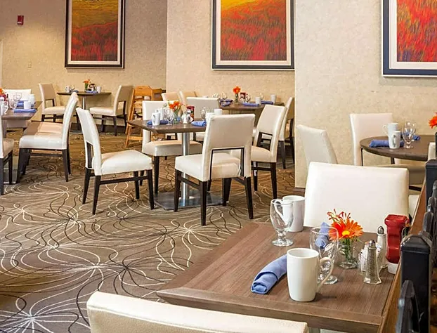 DoubleTree by Hilton Boston - Milford hotel detail image 4