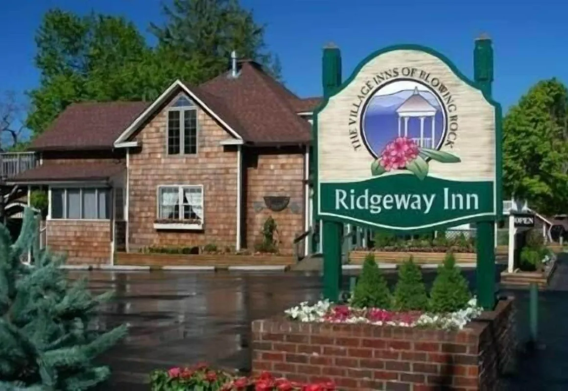Ridgeway Inn hotel hero